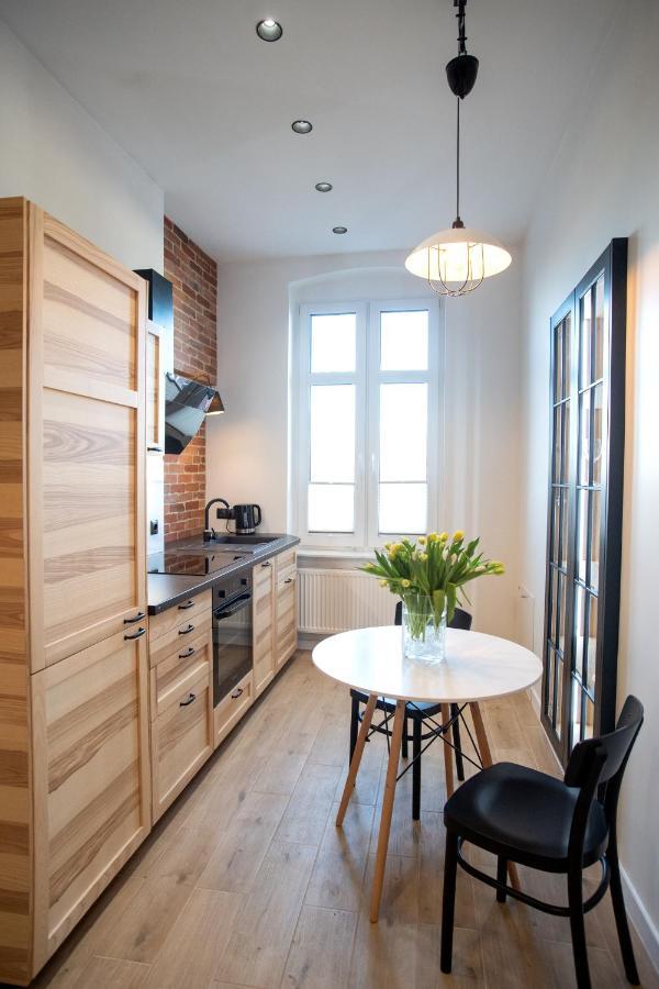 Rynek 12 Apartment *